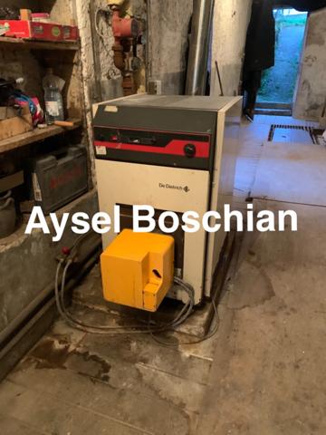 MAISON AVEC GRANGE ET IMMENSE TERRAIN