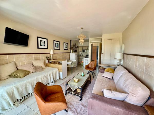 Saint-Raphaël les plaines 8MN à pied de la mer-aperçu mer-appartement 4 couchages