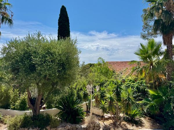 Saint-Raphaël les plaines 8MN à pied de la mer-aperçu mer-appartement 4 couchages