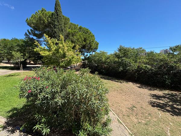 Résidence Val Pins 13015 Appartement type 3 avec balcon et cave