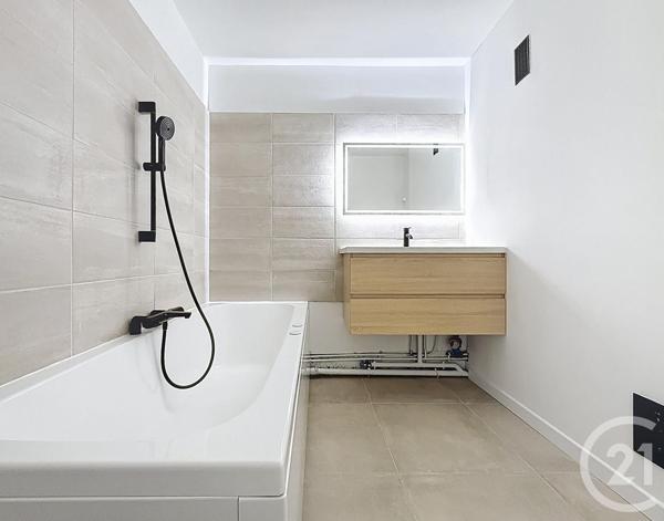 Appartement T5 à vendre  5 pièces - 93,73 m2 CHARTRES - 28