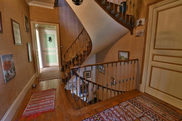 Propriete à vendre 11 pièces proche de SURGERES (17)