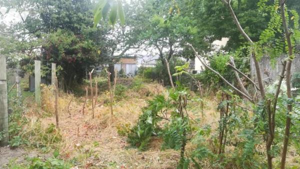 Le Mans Pontlieue Terrain à bâtir de 373 m² avec 8,17 de façade