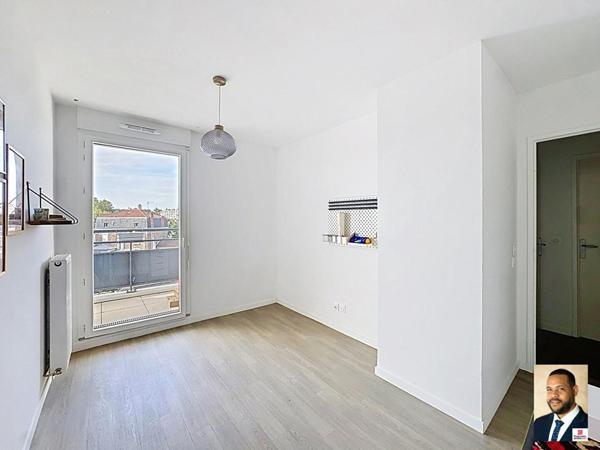 Appartement Longjumeau 3 pièces 59 m²  avec balcons et stationnements