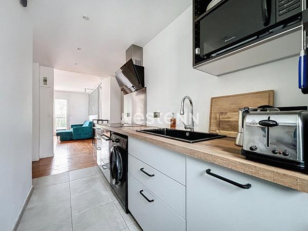 ISSY LES MOULINEAUX - CENTRE-VILLE - Appartement traversant 3 pièces