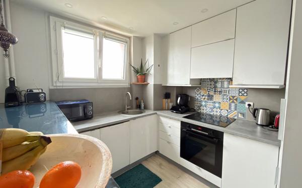 Appartement à vendre    3 pièces • 52,61 m2 Saint-Maur-des-Fossés