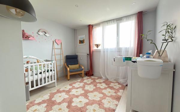 Appartement à vendre    3 pièces • 52,61 m2 Saint-Maur-des-Fossés