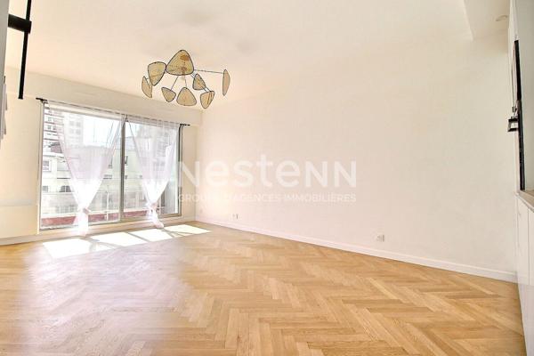 Appartement Courbevoie 4 pièces 75 m2 - TERRASSE - REFAIT A NEUF - DPE C- SUD-EST - TRAVERSANT - AU CALME