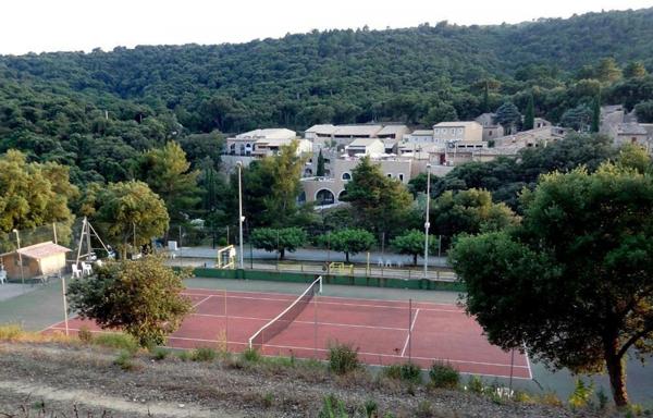 INVESTISSEMENT LOCATIF – Le Plan-de-la-Tour – Résidence de tourisme Village Club du Soleil Le Reverdi - 5 % de rentabilité