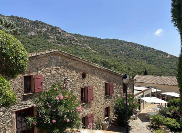 INVESTISSEMENT LOCATIF – Le Plan-de-la-Tour – Résidence de tourisme Village Club du Soleil Le Reverdi - 5 % de rentabilité