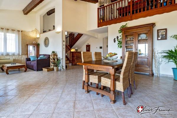 Maison à vendre 7 pièces de 215 m²