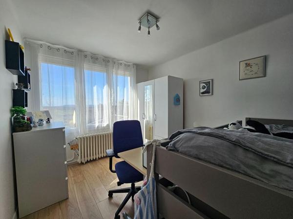 QUARTIER ALSACE LORRAINE- 12 MINUTES DE LA GARE DE CORMEILLES EN PARISIS