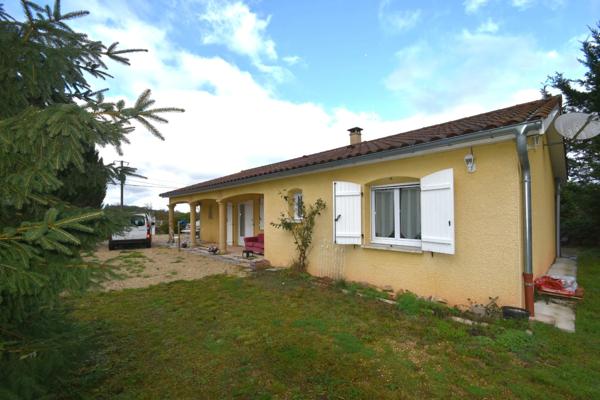 Proche Charlieu - maison plain pied - 98 m² -