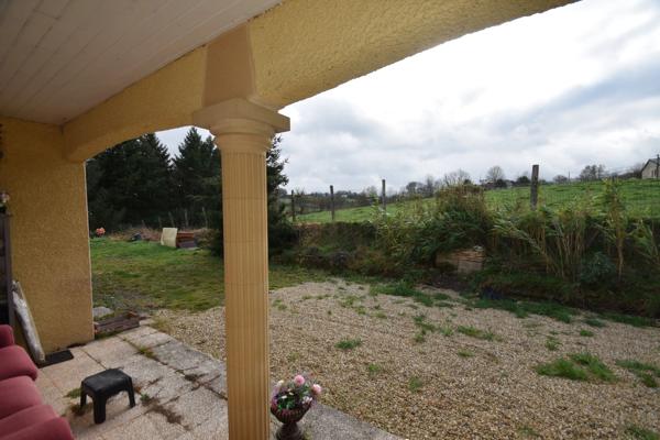 Proche Charlieu - maison plain pied - 98 m² -