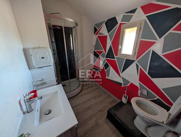 Maison spacieuse à vendre à Montpon-Ménestérol - Rare opportunité !