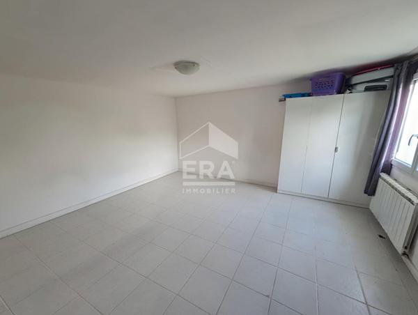 Maison spacieuse à vendre à Montpon-Ménestérol - Rare opportunité !