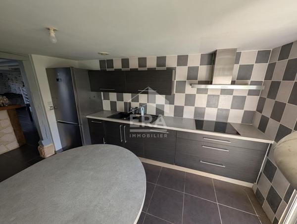 Maison spacieuse à vendre à Montpon-Ménestérol - Rare opportunité !