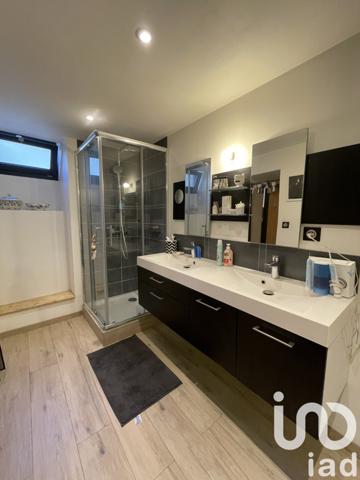 Maison à vendre 7 pièces 99 m² Vals-les-Bains