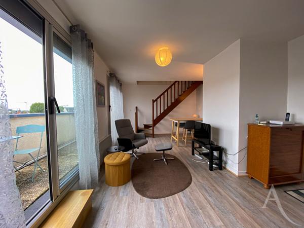 Appartement 3 pièces en duplex avec balcon et garage à St Florent sur Cher