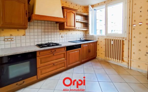 Appartement à vendre    3 pièces • 81,55 m2 Montluçon