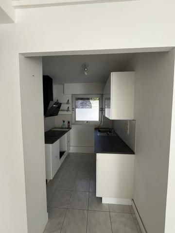 Maison T4 sur 3 niveaux quarier Le Prieuré Lafond avec terrasse et place de stationnement