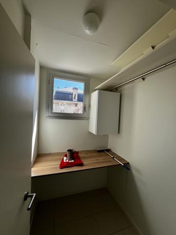 Maison T4 sur 3 niveaux quarier Le Prieuré Lafond avec terrasse et place de stationnement