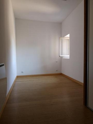 Superbe duplex refait à neuf, 2 chambres, bureau