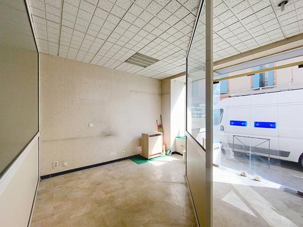 A vendre local commercial Montauban (82) avec garage