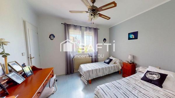 BOUJAN SUR LIBRON - VILLA 220 M² - T6 - PISCINE