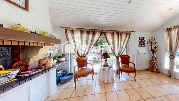 BOUJAN SUR LIBRON - VILLA 220 M² - T6 - PISCINE