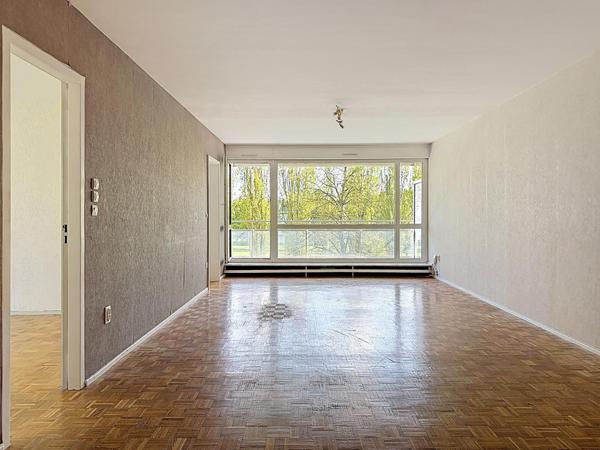 Appartement F5 avec balcon filant et box en ss-sol