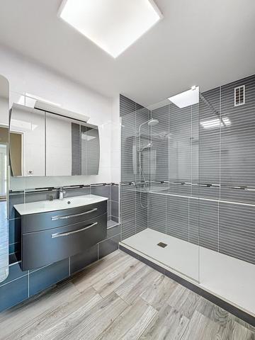 Appartement F5 avec balcon filant et box en ss-sol