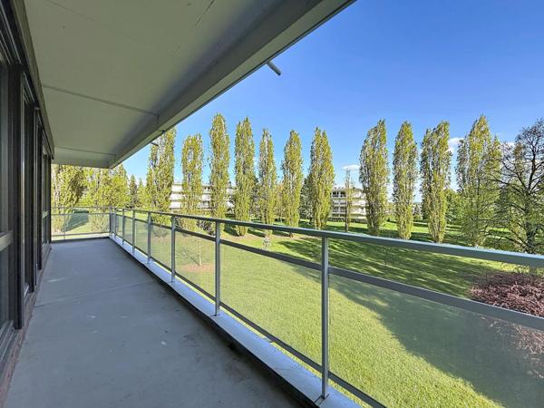Appartement F5 avec balcon filant et box en ss-sol