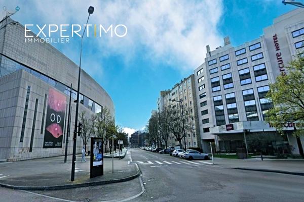 Dijon (21000) QUARTIER AUDITORIUM - T4 - 3 CHAMBRES - À RÉNOVER