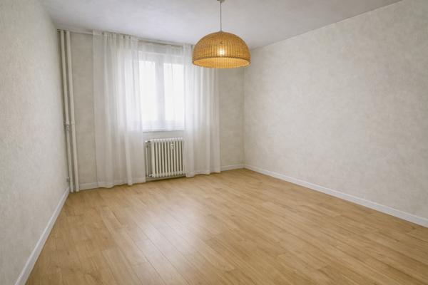 Dijon (21000) QUARTIER AUDITORIUM - T4 - 3 CHAMBRES - À RÉNOVER