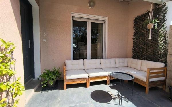 Maison à vendre    3 pièces •  Nîmes