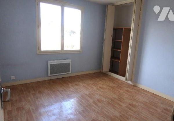 Proximité toutes commodités, PAVILLON comprenant :
. en rez-de-chaussée (108m2 hab) : entrée a...