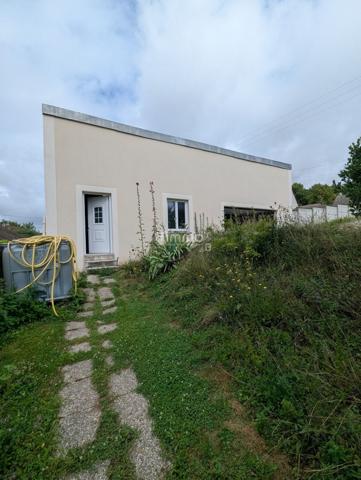 Longueville, Possibilité de 2 maisons et dépendance viabilisé de 70m²