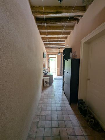 Longueville, Possibilité de 2 maisons et dépendance viabilisé de 70m²