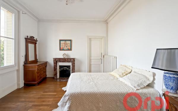 Maison à vendre    7 pièces •  Châteaumeillant