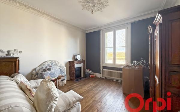 Maison à vendre    7 pièces •  Châteaumeillant