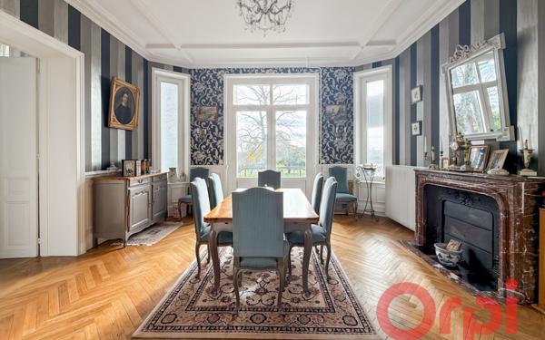 Maison à vendre    7 pièces •  Châteaumeillant