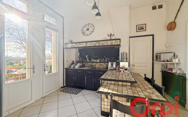 Maison à vendre    7 pièces •  Châteaumeillant