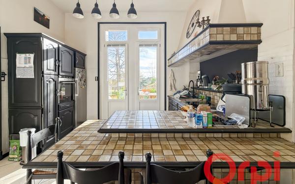 Maison à vendre    7 pièces •  Châteaumeillant