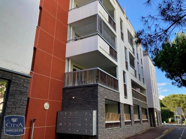 Appartement à louer 2 pièces 42.25m² Bruges (33520)