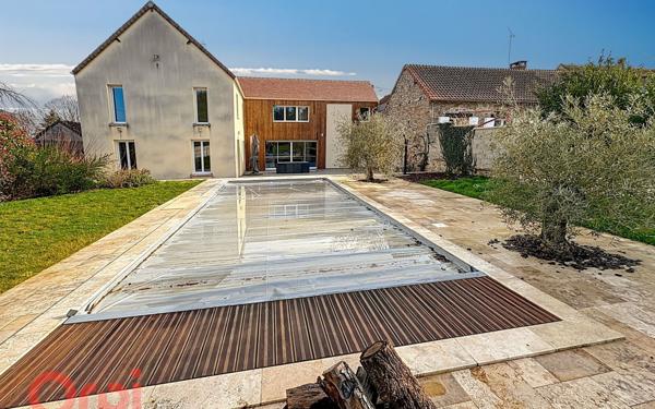 Maison à vendre    5 pièces •  Dun-le-Poëlier