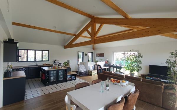 Maison à vendre    4 pièces •  Biscarrosse