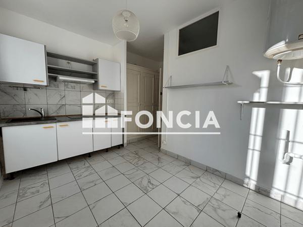 Location Appartement 2 pièces 28.75 m² - 165 AVENUE PRE FAUCHIER Toulon 83000