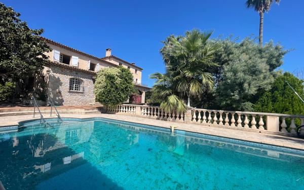 Maison à vendre    7 pièces •  Golfe Juan - Vallauris