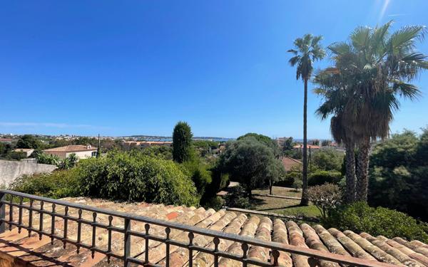Maison à vendre    7 pièces •  Golfe Juan - Vallauris